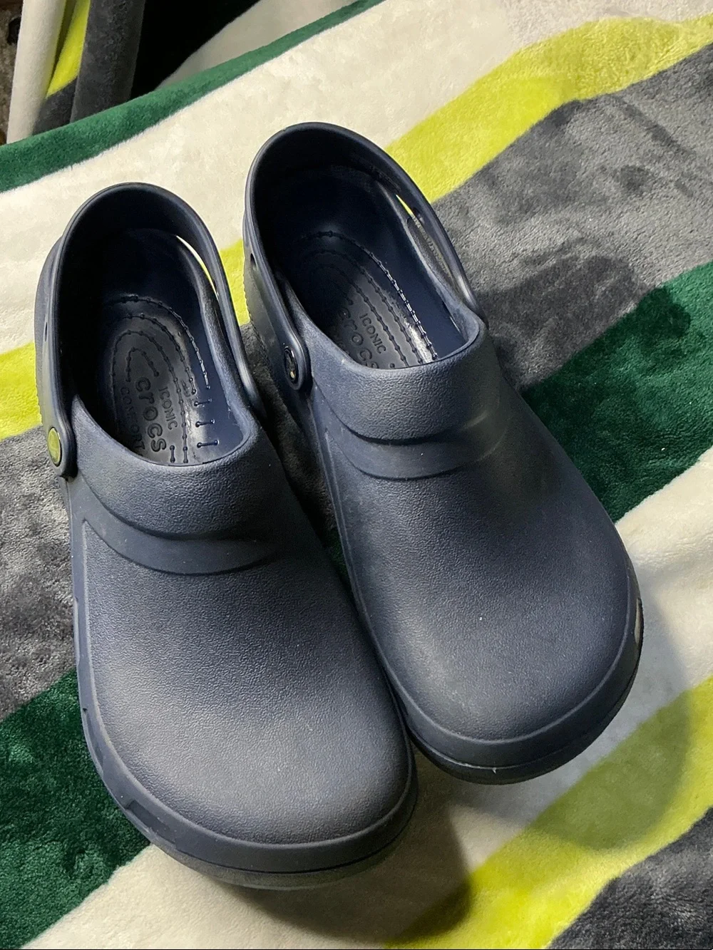 Men’s CROCS Bistro WORK Clogs-Navy Blue Size 11